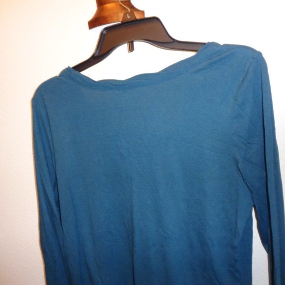 ELLE Pleated Front Long Sleeve Top Size Large - Picture 7 of 9